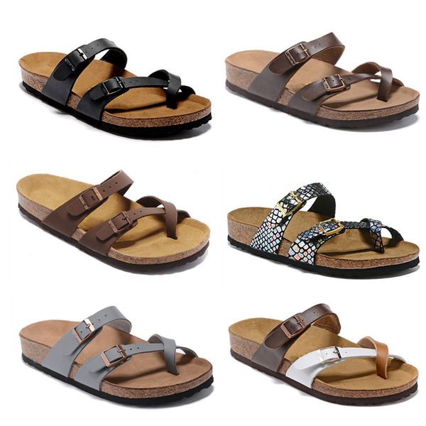 2021 men beach slippers summer fashion women flip flops 100% leather lady slippers metal women shoes flat ladies slippers large size 34-47
2021 men beach slippers summer fashion women flip flops 100% leather lady slippers metal women shoes flat ladies slippers large size 34-47