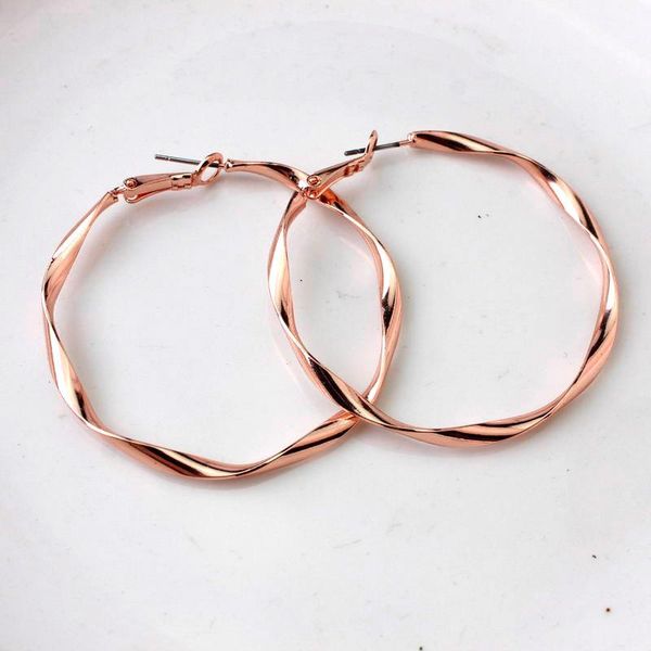 copper big twisted round hoop earrings for women fashion rose gold statement earrings aretes largos para mujer, Golden;silver
copper big twisted round hoop earrings for women fashion rose gold statement earrings aretes largos para mujer, Golden;silver