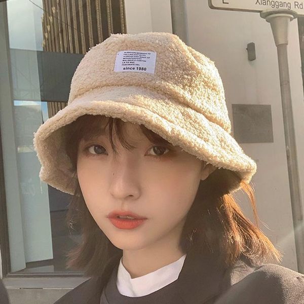 foldable bucket hat autumn/winter imitation lamb hair cap warm fisherman hat female letter patch 2020 new, Blue;gray
foldable bucket hat autumn/winter imitation lamb hair cap warm fisherman hat female letter patch 2020 new, Blue;gray