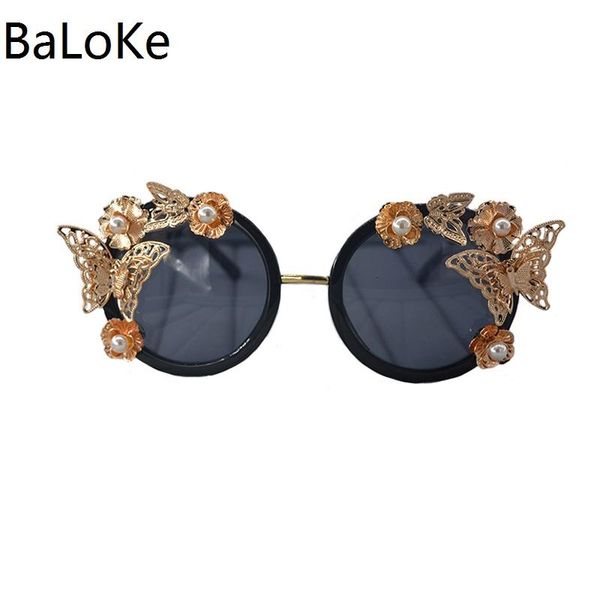 sunglasses vintage retro women brand black frame baroque sunglass charm sun beach metal gold butterfly flower, White;black
sunglasses vintage retro women brand black frame baroque sunglass charm sun beach metal gold butterfly flower, White;black