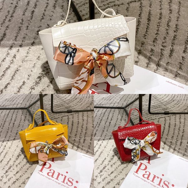 2020 new fashion trend versatile shoulder portable single shoulder messenger bag small bag for women vjo00
2020 new fashion trend versatile shoulder portable single shoulder messenger bag small bag for women vjo00