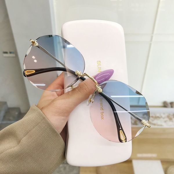 lsunglasses, trimmed yellow female frameless round face, square polygon, personalized style, high grade sunglasses m, White;black
lsunglasses, trimmed yellow female frameless round face, square polygon, personalized style, high grade sunglasses m, White;black
