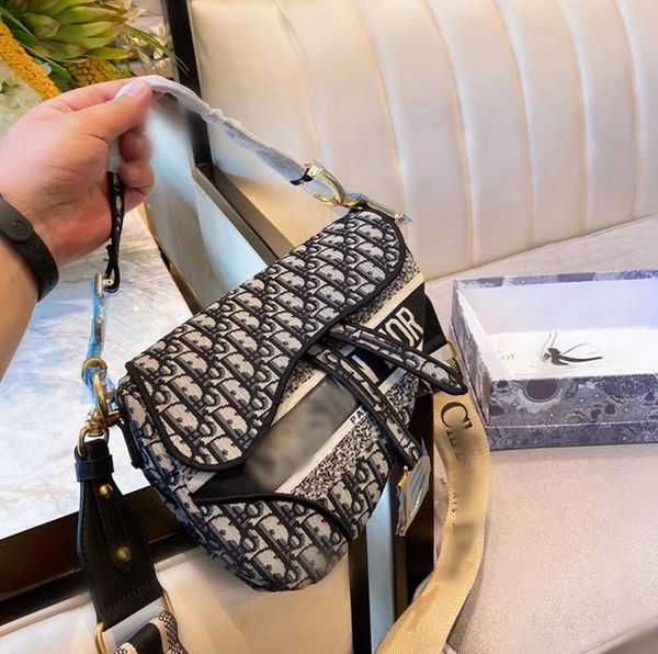 original leather classic shoulder bags handbags tote purse shoulder bag leather women handbag crossbody bag -l0830, Black
original leather classic shoulder bags handbags tote purse shoulder bag leather women handbag crossbody bag -l0830, Black