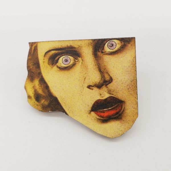 vintage brooch wooden horror-struck girl pin badge vintage jewelry retro 201009, Gray
vintage brooch wooden horror-struck girl pin badge vintage jewelry retro 201009, Gray