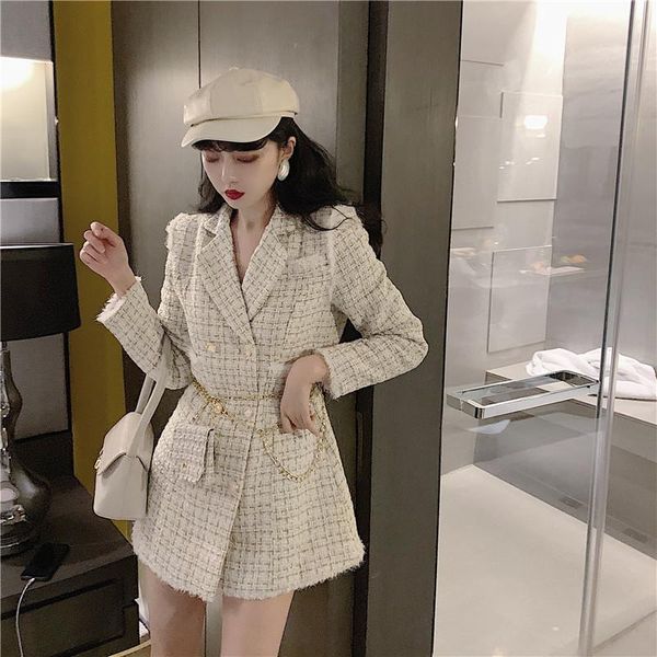 women's jackets 2021 autumn winter tweed plaid coat gold double breasted long jacket rice white woolen suit outerwear with chain belt, Black;brown
women's jackets 2021 autumn winter tweed plaid coat gold double breasted long jacket rice white woolen suit outerwear with chain belt, Black;brown