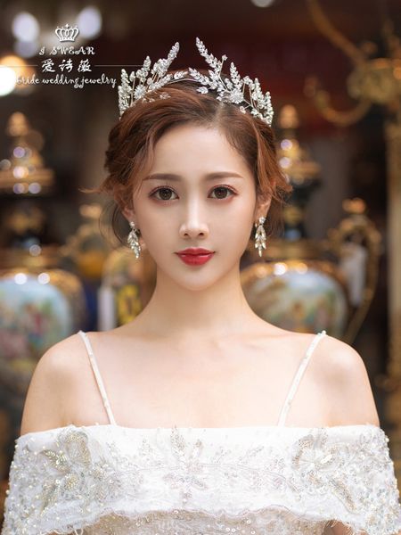 love poem wei crown headdress exquisite sen department luxury atmosphere korean fashion studio shooting bride diamond girl, Silver
love poem wei crown headdress exquisite sen department luxury atmosphere korean fashion studio shooting bride diamond girl, Silver