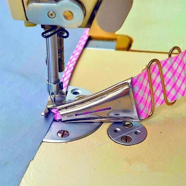 overlock folder curve edge bias binder right angle bias binder double fold practical sewing machine binding of curve edge1, Black
overlock folder curve edge bias binder right angle bias binder double fold practical sewing machine binding of curve edge1, Black
