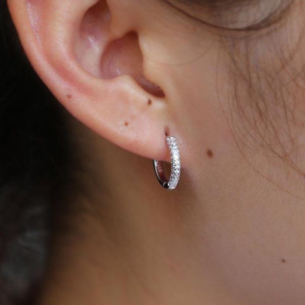 hoop & huggie inner diamater 10mm cz earring small mini hoops classic design round band circle delicate minimal girl jewelry, Golden;silver
hoop & huggie inner diamater 10mm cz earring small mini hoops classic design round band circle delicate minimal girl jewelry, Golden;silver