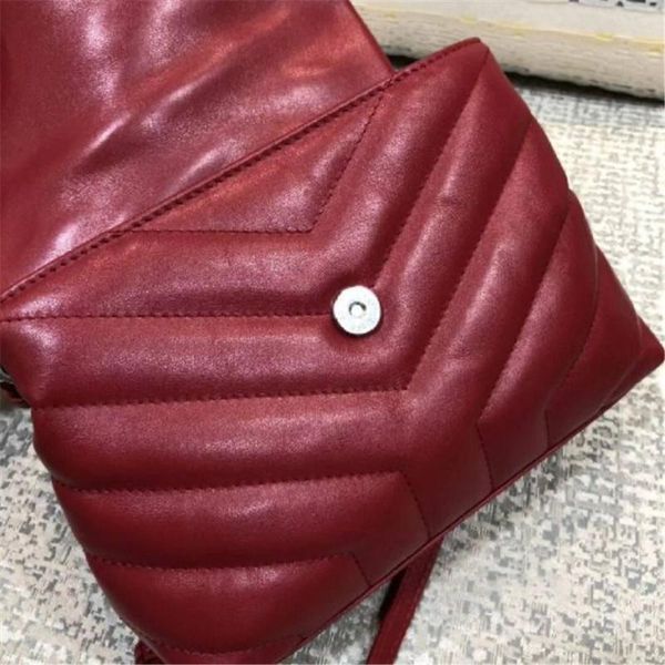 classic designer genuine leather women's bags solid soft flaps fashion striped haps ladies messenger bags
classic designer genuine leather women's bags solid soft flaps fashion striped haps ladies messenger bags