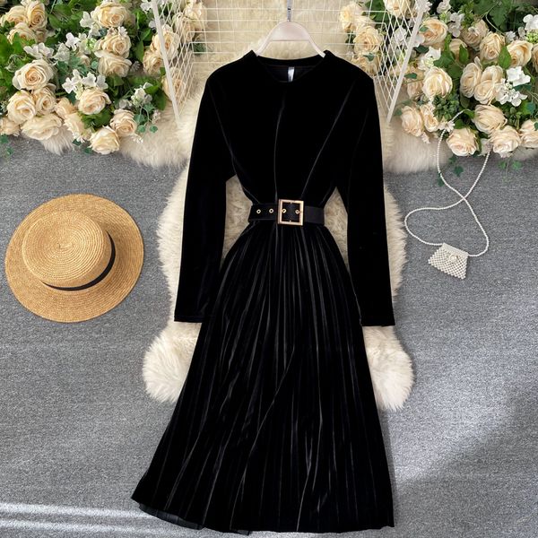 2021 new retro female in velvet autumn neck long line dressed fashion streetwear dress plissado 06ii, Black;gray
2021 new retro female in velvet autumn neck long line dressed fashion streetwear dress plissado 06ii, Black;gray