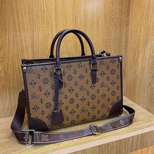 2022 factory wholesale new handbag classic old flower women's tote bag fashion color matching horizontal version single shoulder bag ve
2022 factory wholesale new handbag classic old flower women's tote bag fashion color matching horizontal version single shoulder bag ve