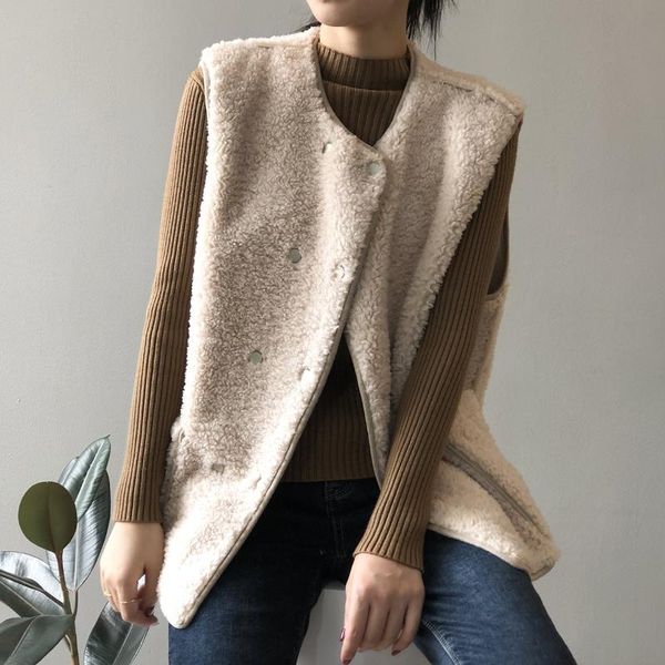 2021 winter women's solid colour loose lamb wool vest cotton padded windproof warm waist pockets simple coat, Black;white
2021 winter women's solid colour loose lamb wool vest cotton padded windproof warm waist pockets simple coat, Black;white