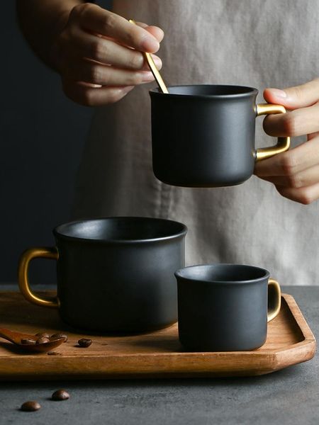 japanese style frosted coffee cup and saucer set personalized retro milk cup household water ceramic mug wooden tray
japanese style frosted coffee cup and saucer set personalized retro milk cup household water ceramic mug wooden tray