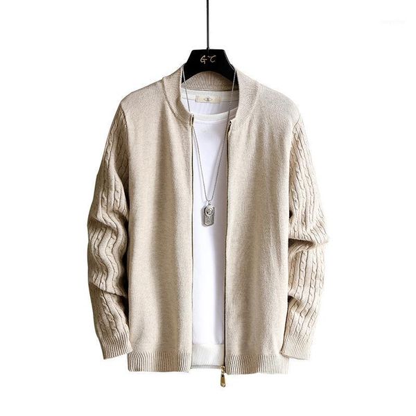 2020 autumn new style sweater men's cardigan v-neck solid color cotton knitwear coat casual loose-fit youth sweater fashion1, White;black
2020 autumn new style sweater men's cardigan v-neck solid color cotton knitwear coat casual loose-fit youth sweater fashion1, White;black