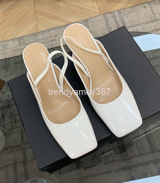 dress shoes french gentle baldheaded sandals women's autumn and summer thick heel middle fashion evening wind back air cooling high s, Black
dress shoes french gentle baldheaded sandals women's autumn and summer thick heel middle fashion evening wind back air cooling high s, Black
