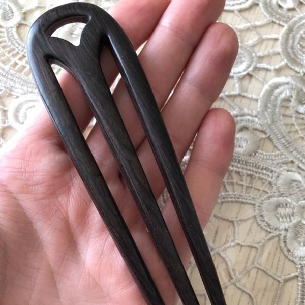 2020 new hair jewelry hand-carved wood sticks hairpins ebony bridal headwear hair comb accessories ornaments, Golden;silver
2020 new hair jewelry hand-carved wood sticks hairpins ebony bridal headwear hair comb accessories ornaments, Golden;silver