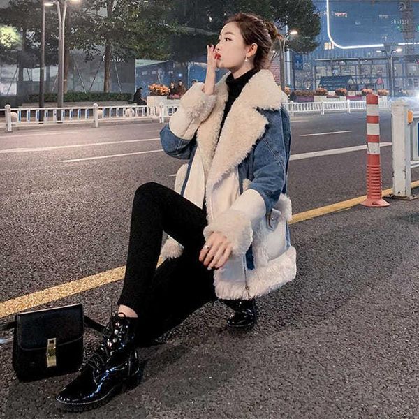 winter 2020 new lambskin women's short style korean loose thickening denim stitching plush coat1, Black
winter 2020 new lambskin women's short style korean loose thickening denim stitching plush coat1, Black