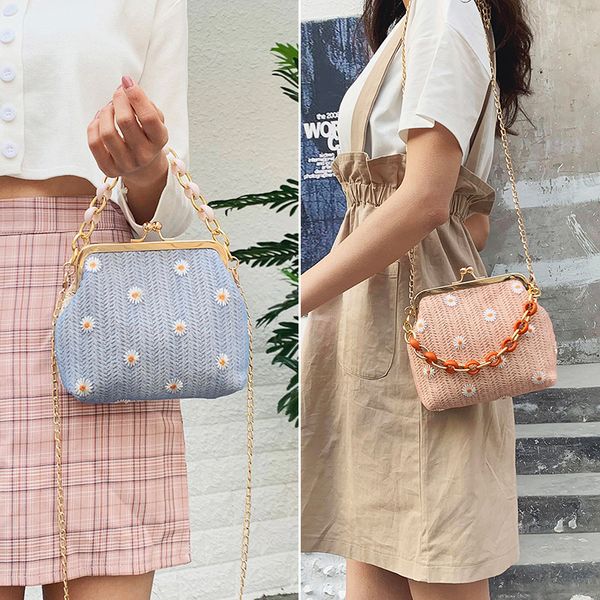 сумки fansiman женской моды плетения цепочки малого crossbody сумка для женщин плечи сумки дама 2020 summer клипов сумки конструкторы
сумки fansiman женской моды плетения цепочки малого crossbody сумка для женщин плечи сумки дама 2020 summer клипов сумки конструкторы