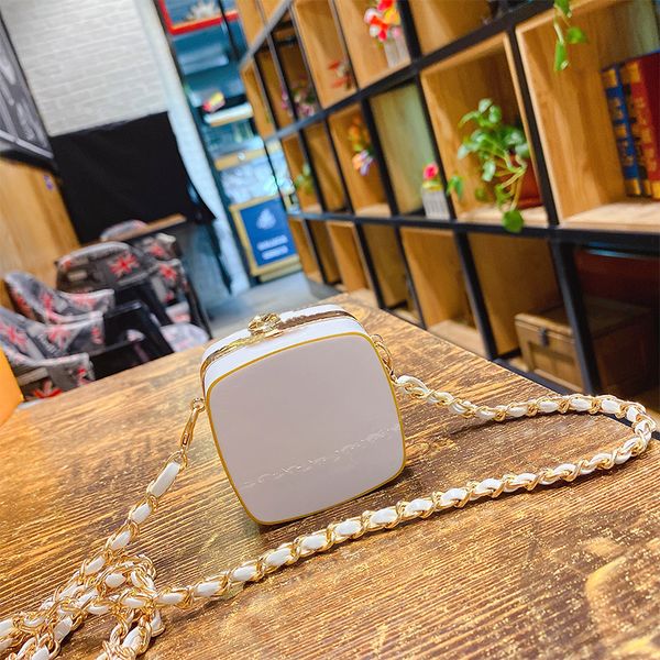 designer ladies bags small square box crossbody bag cute luxury coin purse mini single shoulder acrylic metal chain phnom penh powder bag fo
designer ladies bags small square box crossbody bag cute luxury coin purse mini single shoulder acrylic metal chain phnom penh powder bag fo