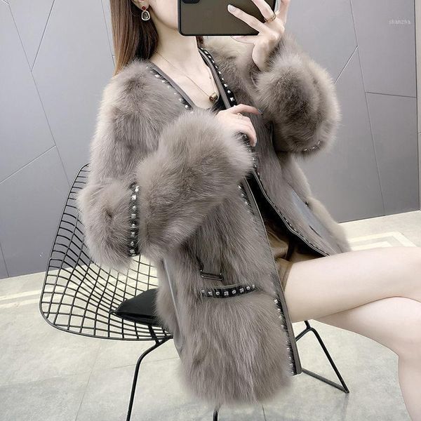imitation coat women 2020 winter fashion short rivet women fur coat thick warm outerwear fake fur jk2811, Black
imitation coat women 2020 winter fashion short rivet women fur coat thick warm outerwear fake fur jk2811, Black