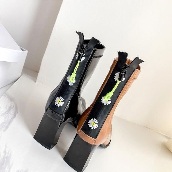 2020 new winter shoes women's ankle boots patent leather korean streetwear thick high heel lady dating nightclub ankle boots, Black
2020 new winter shoes women's ankle boots patent leather korean streetwear thick high heel lady dating nightclub ankle boots, Black