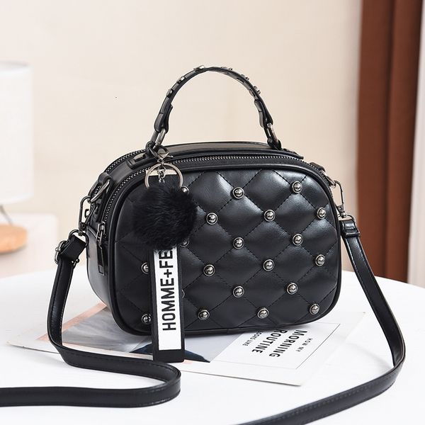 hbp non-brand new handbag women's fashion rivet in winter of 2021 sport.0018
hbp non-brand new handbag women's fashion rivet in winter of 2021 sport.0018