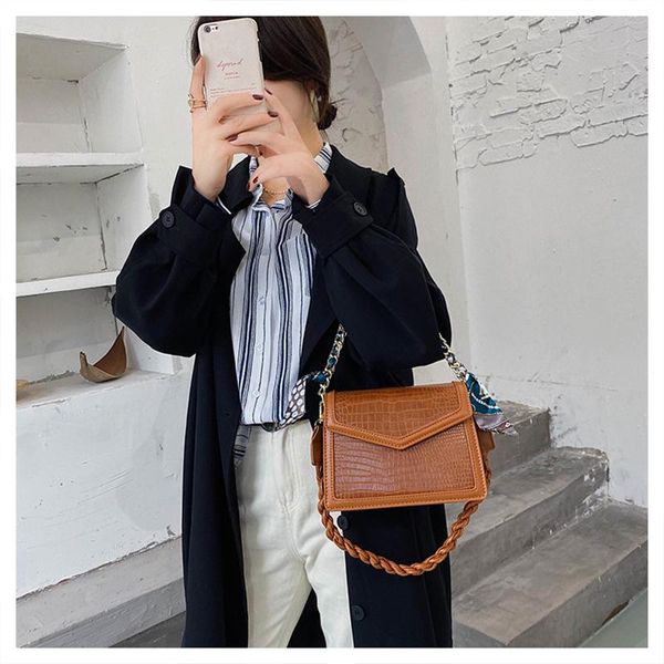 shoulder bags retro alligator skin pattern female small handbags short strap phone purse baguette bag pu leather
shoulder bags retro alligator skin pattern female small handbags short strap phone purse baguette bag pu leather