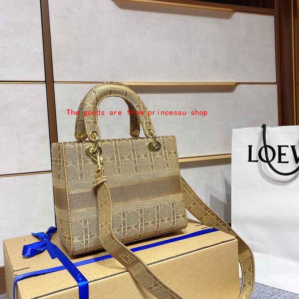 classical 20aw new female designers women bags fashion style luxurys handbags fashion grace mens shoulder bags 2 color qynf ks1qb
classical 20aw new female designers women bags fashion style luxurys handbags fashion grace mens shoulder bags 2 color qynf ks1qb