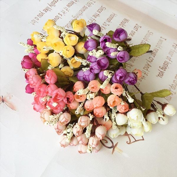 15pcs/1 bundle silk roses bride bouquet for christmas home wedding new year decoration fake plants artificial flowers adorn
15pcs/1 bundle silk roses bride bouquet for christmas home wedding new year decoration fake plants artificial flowers adorn