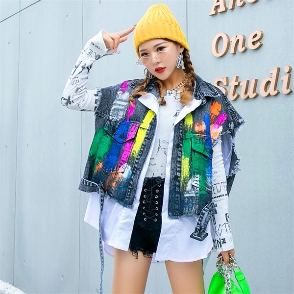 european station 2020 autumn sleeveless denim stitching vest women wash graffiti net red fake two loose jackets 1023, Black;white
european station 2020 autumn sleeveless denim stitching vest women wash graffiti net red fake two loose jackets 1023, Black;white