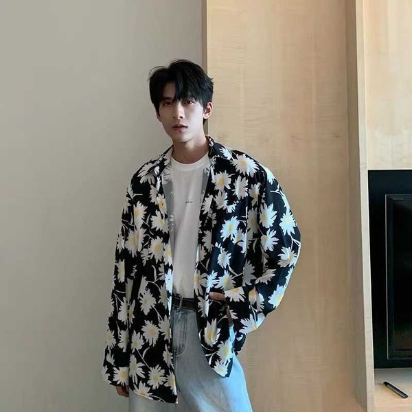 men's casual shirts harajuku 2021 blouse men blouses long sleeved daisy causal loose hip hop one single button cardigan, White;black
men's casual shirts harajuku 2021 blouse men blouses long sleeved daisy causal loose hip hop one single button cardigan, White;black