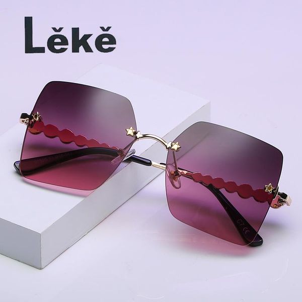 2021 Leke New Design Square Fashion Style Metal Frame Women Sunglasses, White;black
2021 Leke New Design Square Fashion Style Metal Frame Women Sunglasses, White;black