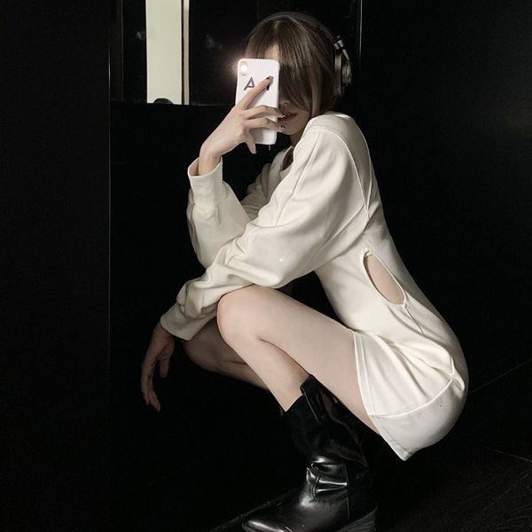 2020 autumn new small waist slim skirt long sleeve crew neck short women's dress
2020 autumn new small waist slim skirt long sleeve crew neck short women's dress