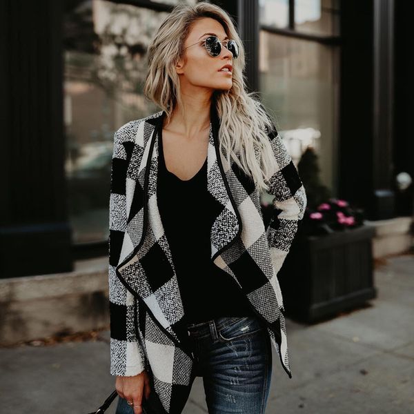 autumn winter new fashion woolen coat women loose classic plaid long sleeve jacket female outerwear manteau overcoat femme t200319, Black;brown
autumn winter new fashion woolen coat women loose classic plaid long sleeve jacket female outerwear manteau overcoat femme t200319, Black;brown