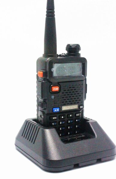 baofeng uv-5r walkie talkie 136-174 /400-520mhz vhf/uhf dual-band handy hunting radio receiver with headfone
baofeng uv-5r walkie talkie 136-174 /400-520mhz vhf/uhf dual-band handy hunting radio receiver with headfone