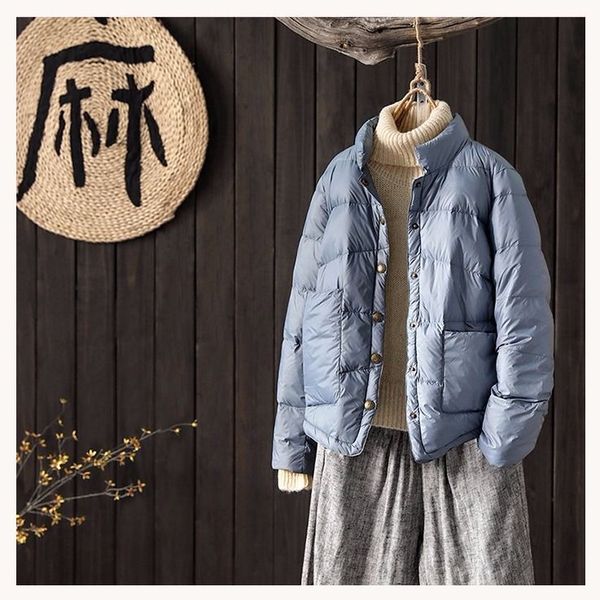 2020 literary style lightweight loose short standing collar bread coat autumn winter women's large down jacket
2020 literary style lightweight loose short standing collar bread coat autumn winter women's large down jacket