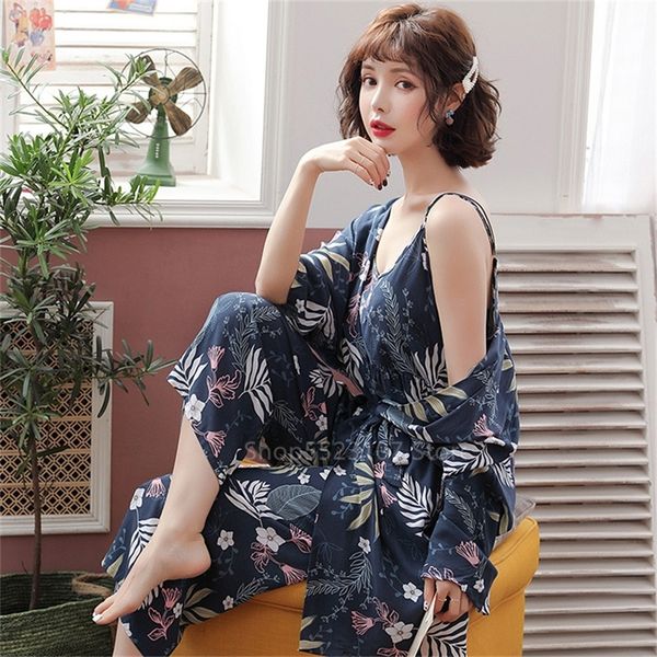news cotton satin long sleeve pajamas 3pcs pjs sets home clothes for women viscose sleepwear nightwear floral print 201027, Black;red
news cotton satin long sleeve pajamas 3pcs pjs sets home clothes for women viscose sleepwear nightwear floral print 201027, Black;red