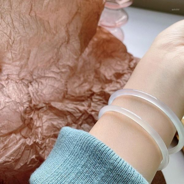 personality cold wind chalcedony bracelet natural lychee jelly agate jingdang bracelet female1, Golden;silver
personality cold wind chalcedony bracelet natural lychee jelly agate jingdang bracelet female1, Golden;silver