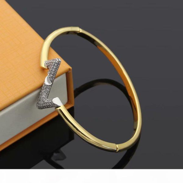 europe america fashion style men lady women titanium steel engraved v initials setting diamond volt bangle bracelet gold color, Black
europe america fashion style men lady women titanium steel engraved v initials setting diamond volt bangle bracelet gold color, Black