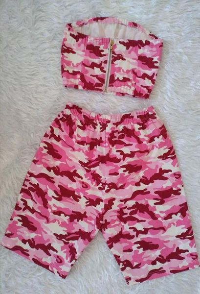 женщины sexy short two piece set boob tops tube обреза и байкер шорты 2 шт набор розовый камуфляж-футляр matching наборы plus, Gray
женщины sexy short two piece set boob tops tube обреза и байкер шорты 2 шт набор розовый камуфляж-футляр matching наборы plus, Gray