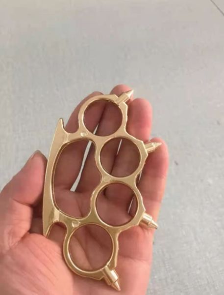 legal self-defense weapon refers to tiger tip ring, hand clasp fist, defense weapon, tiger ring ring ring, iron four finger hand brace 00488
legal self-defense weapon refers to tiger tip ring, hand clasp fist, defense weapon, tiger ring ring ring, iron four finger hand brace 00488