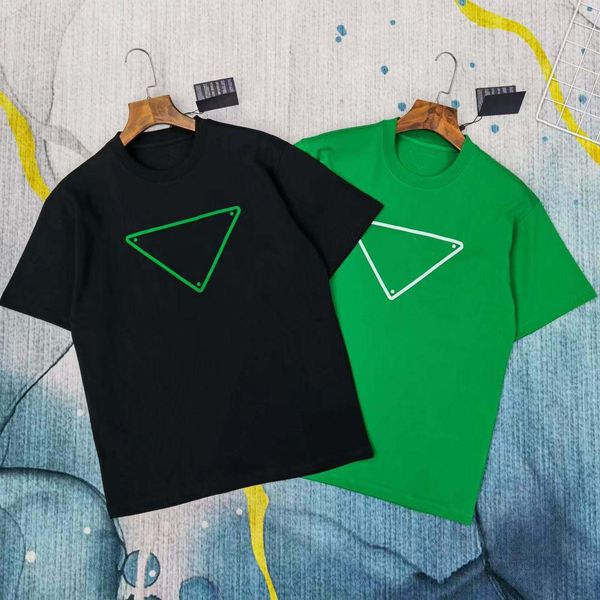 22s spring and summer new brand t shirt prad designer inverted triangle letter printing couple with the same size m-xl, White;black
22s spring and summer new brand t shirt prad designer inverted triangle letter printing couple with the same size m-xl, White;black