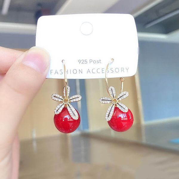 pearl flower earrings temperament long fall winter red earrings 2020 new fashion trend women pendant jewelry earrring, Silver
pearl flower earrings temperament long fall winter red earrings 2020 new fashion trend women pendant jewelry earrring, Silver