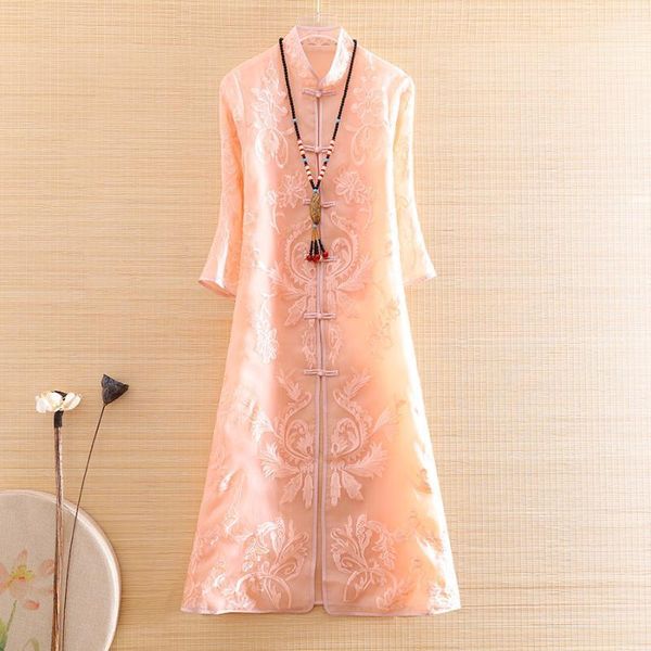 high-end elegant lady organza outerwear autumn chinese style indie folk embroidery retro women vintage trench coat female s-xxl1, Red
high-end elegant lady organza outerwear autumn chinese style indie folk embroidery retro women vintage trench coat female s-xxl1, Red