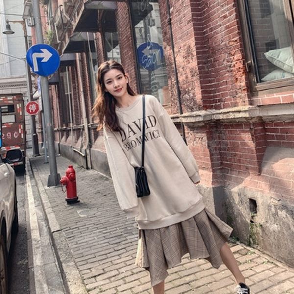 2020 autumn new mid-length stitching loose irregular hem 2020 autumn new mid-length stitching sweater dress loose sweater irregular hem dres, Black
2020 autumn new mid-length stitching loose irregular hem 2020 autumn new mid-length stitching sweater dress loose sweater irregular hem dres, Black