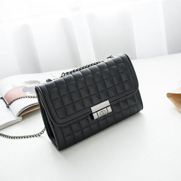 ladies shoulder messenger bag small fresh chain small square bag simple solid color all-match lady shoulder bags 
ladies shoulder messenger bag small fresh chain small square bag simple solid color all-match lady shoulder bags