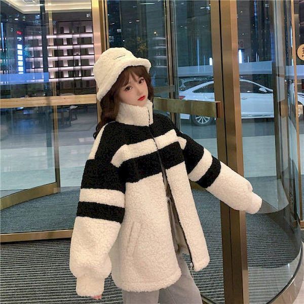 2020 autumn winter lamb hair contrast coat new korean style loose fashion women clothing oversize clothes goth harajuku, Black;brown
2020 autumn winter lamb hair contrast coat new korean style loose fashion women clothing oversize clothes goth harajuku, Black;brown