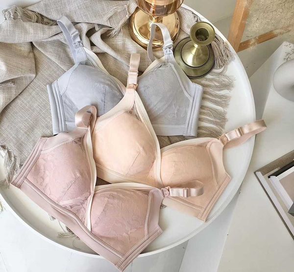 new non steel ring gathered anti sagging adjustable large breast feeding bra, Red;black
new non steel ring gathered anti sagging adjustable large breast feeding bra, Red;black