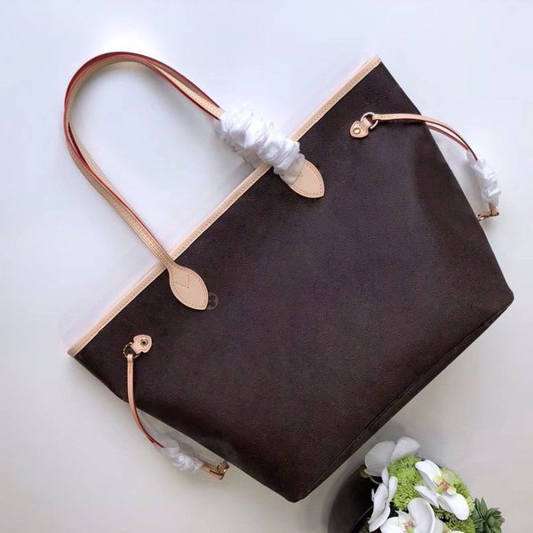 2021 petite boite chapeau new women shows shoulder bag l flower leather totes handbags cross body messenger bags
2021 petite boite chapeau new women shows shoulder bag l flower leather totes handbags cross body messenger bags