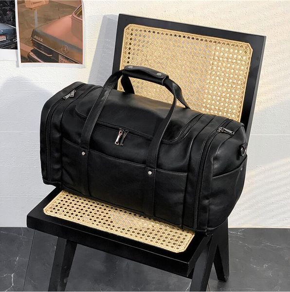 men handbag outdoor sports fitness leisure handbags large multifunctional leather fashion travel bag wet and dry leather fitness bag
men handbag outdoor sports fitness leisure handbags large multifunctional leather fashion travel bag wet and dry leather fitness bag